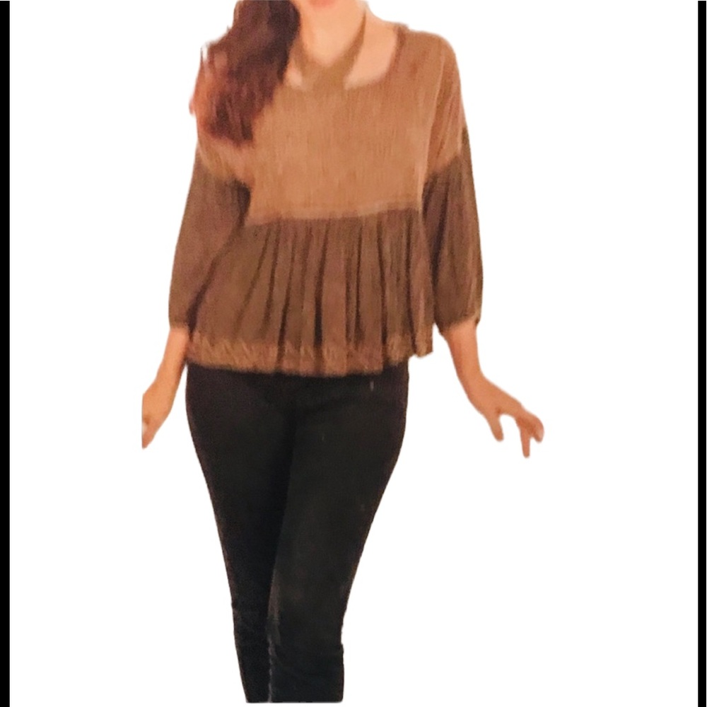 NWT.  Sacred Threads Blouse L/XL.  218172. GR/GR